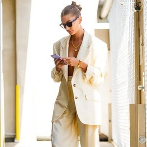 PALE YELLOW PANTSUIT